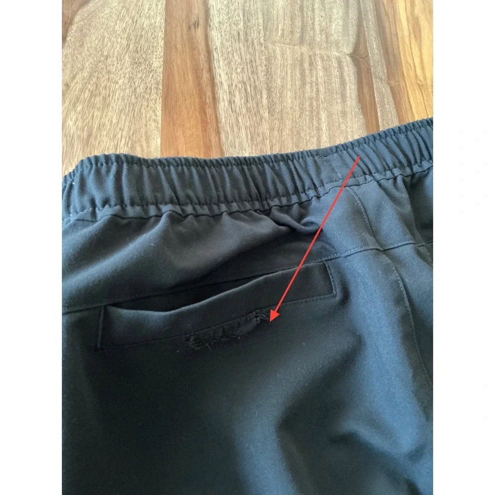 FIGS Mens Tansen Jogger Scrub Pants Large Black Technical Collection Flaw